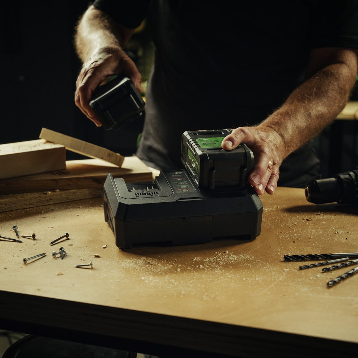 Rikä RK40 2x 4.0Ah Battery & Dual Fast Charger Kit